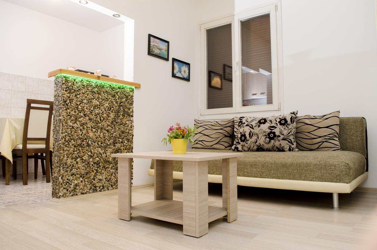 Villa Re3Ca Скопие Екстериор снимка